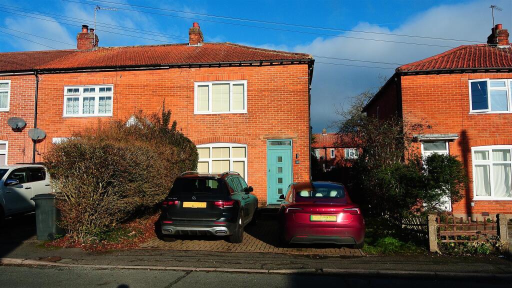 Main image of property: Willson Road, Englefield Green,