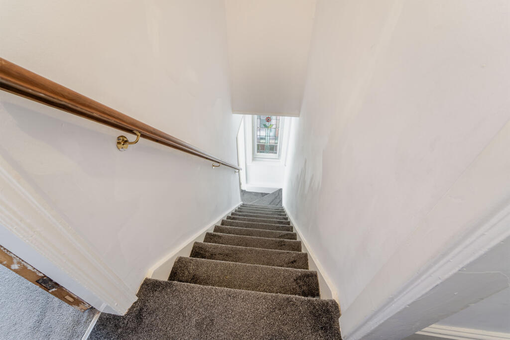 House in Mansfield, Warsop - More
