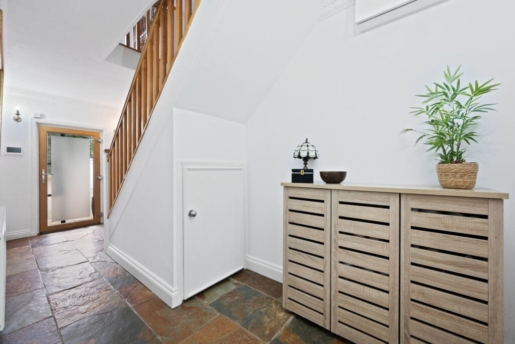 Warkton Lane, Barton Seagrave NN15 - View 5