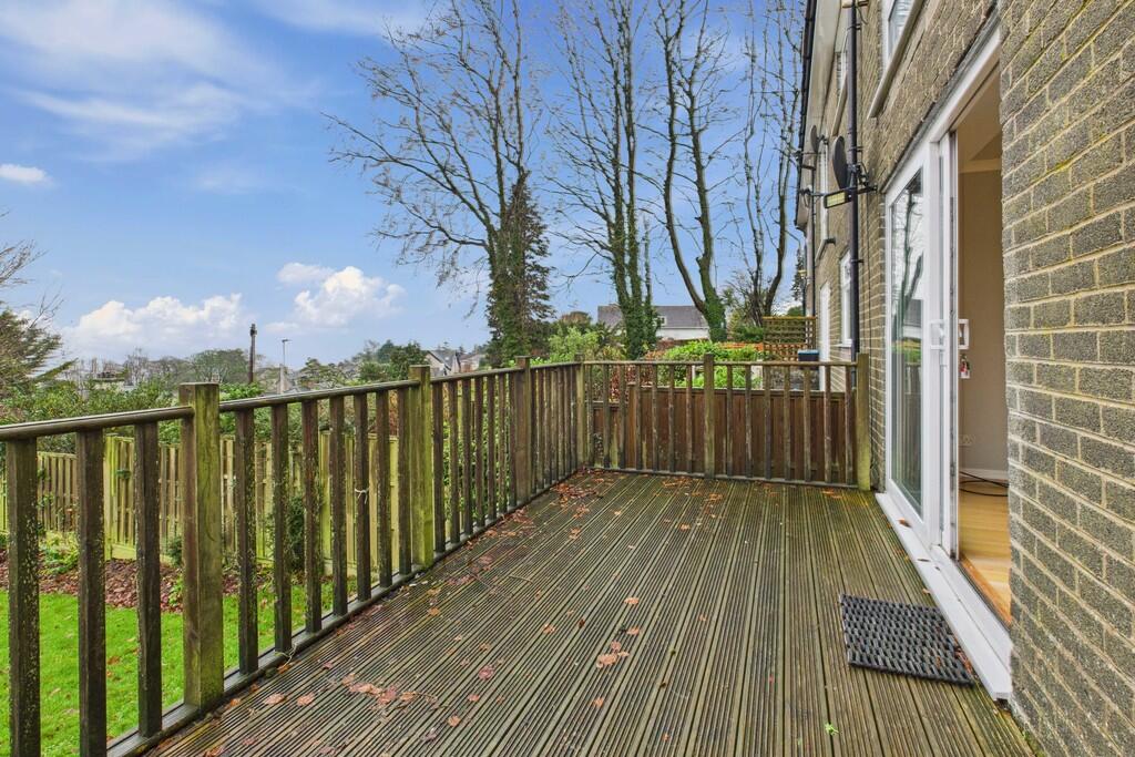 37 Charney Road, Grange over Sands, Cumbria, LA11 6BP - View 3