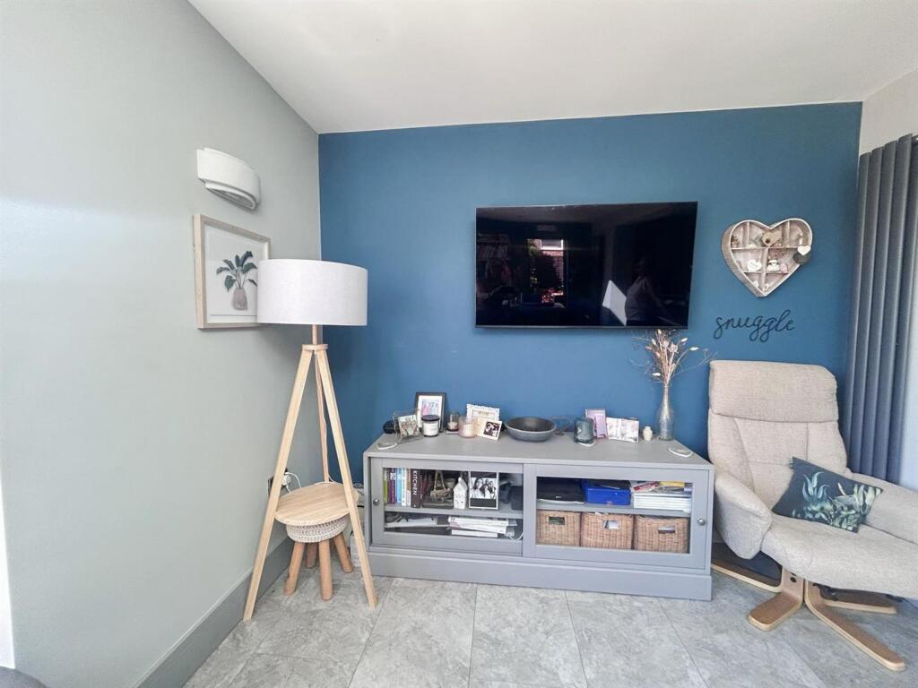 House in Bexhill-on-Sea, Pebsham - View 5
