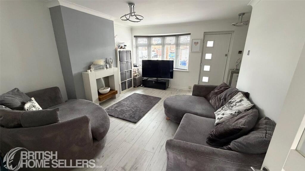 House in Stanford-le-Hope, Essex - View 5