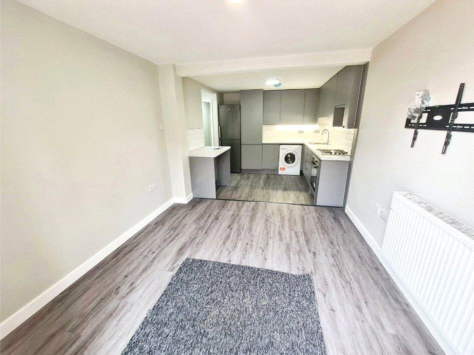 House in Southampton, Hollybrook - View 3