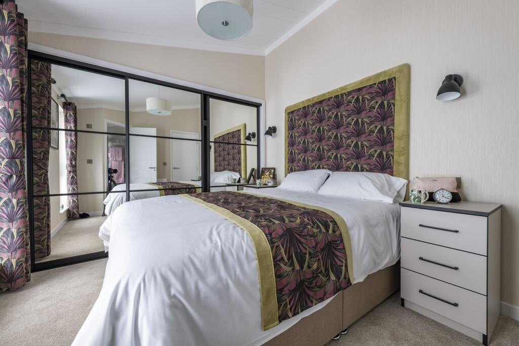 The Ikon, Sandy Bay, Thorney Bay Road photo 4