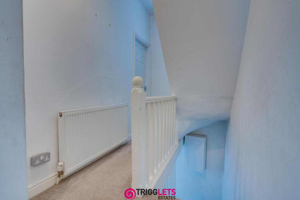House in Barnsley, South Yorkshire - More