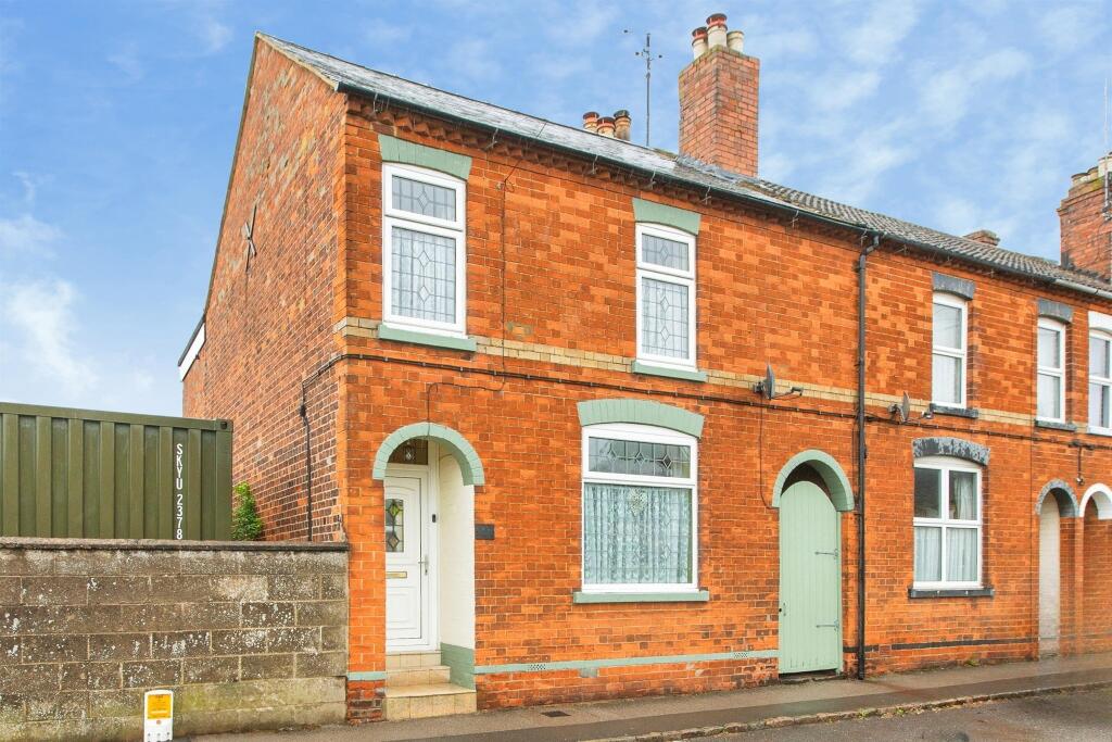 Market Road, Thrapston, Kettering - View 2