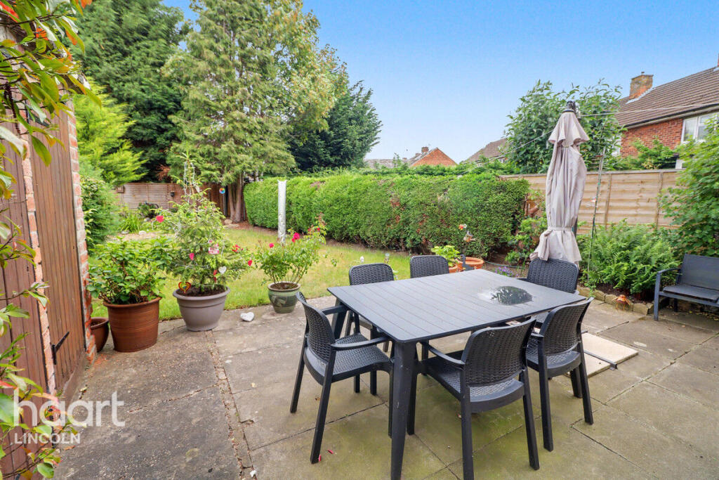 Scampton Avenue, Lincoln - View 3
