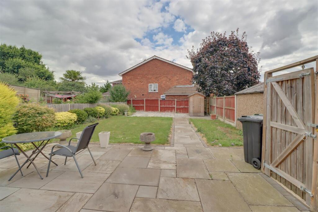 House in Southend-on-Sea - View 2