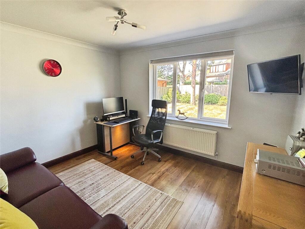 Travis Close, Hatfield, Doncaster, South Yorkshire, DN7 photo 4