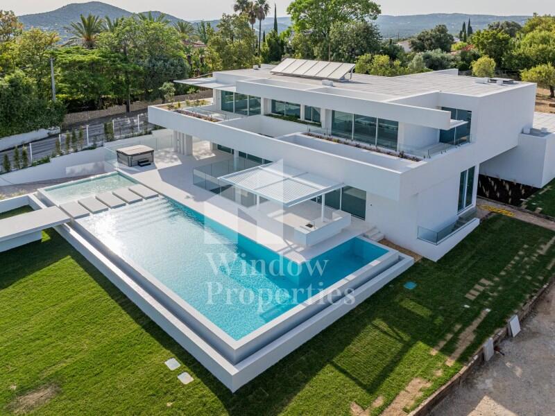 Main image of property: Algarve, Almancil