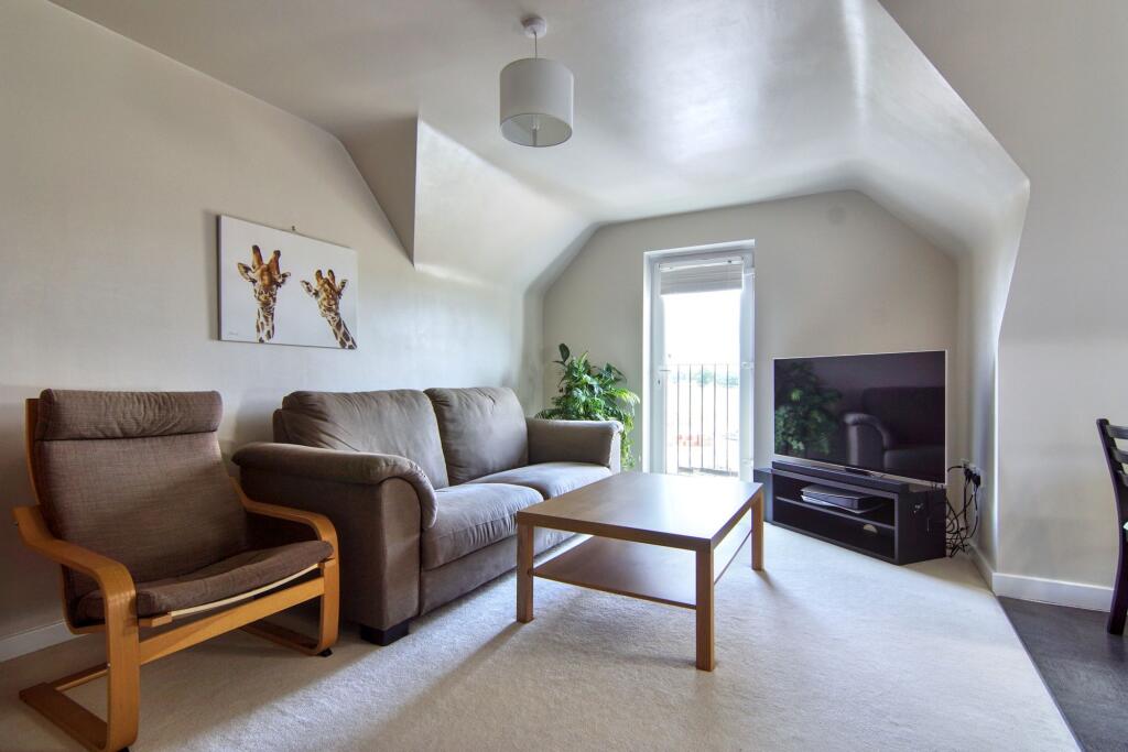 Apartment in Coventry, West Midlands - View 3
