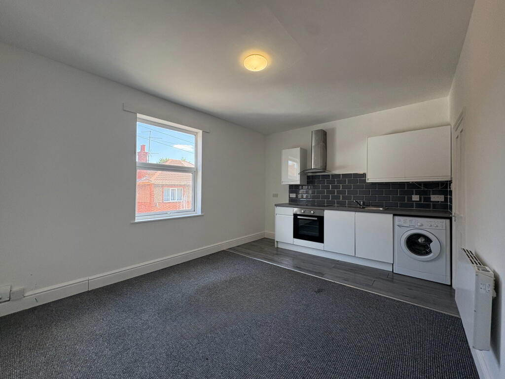 Avondale Road, Kettering, NN16 8PH - View 5