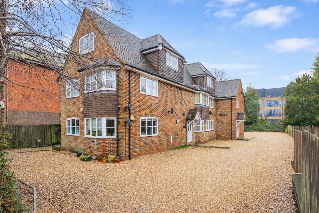 Main image of property: Beaconsfield Road, St. Albans, Hertfordshire, AL1