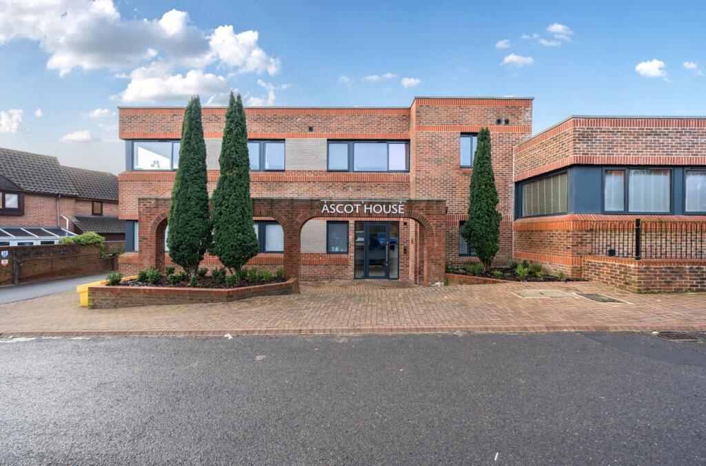 Main image of property: Finchampstead Road, Wokingham, Berkshire, RG40