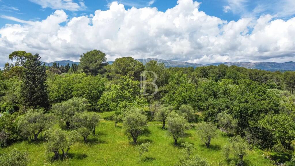 Main image of property: Provence-Alps-Cote d`Azur, Alpes-Maritimes, Valbonne