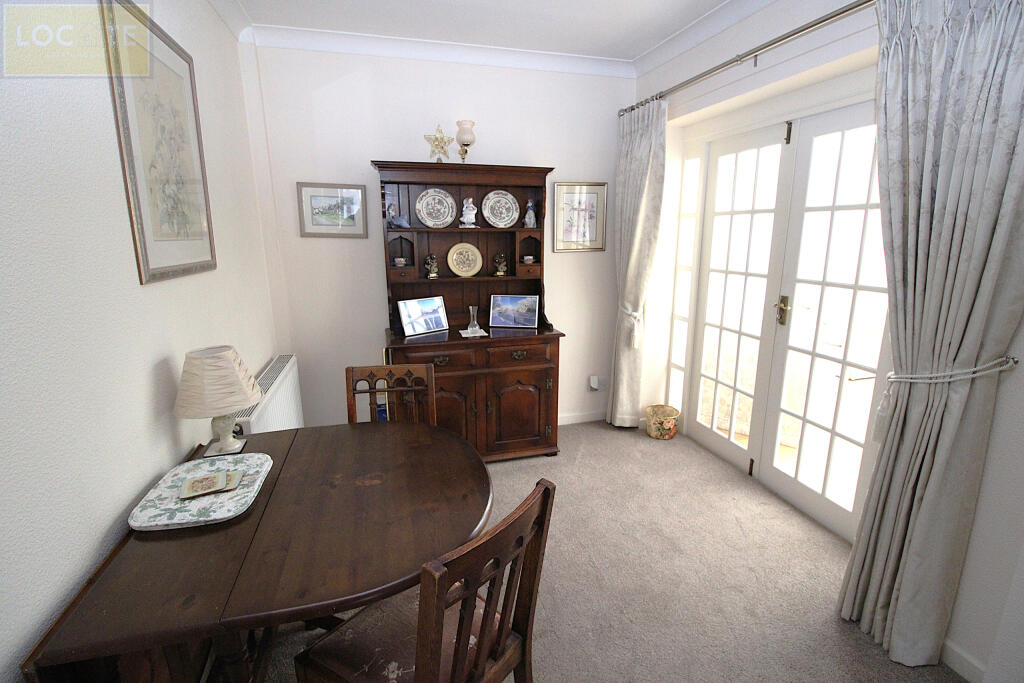 Melrose Crescent, Hale, photo 4