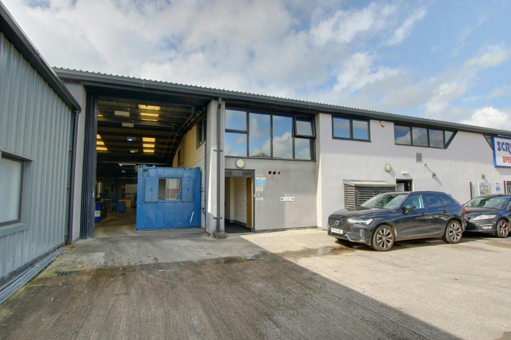 Kirkham Trading Estate - Units 4 and 6 Frontage.jpg