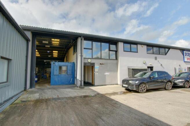 Kirkham Trading Estate - Units 4 and 6 Frontage.jpg