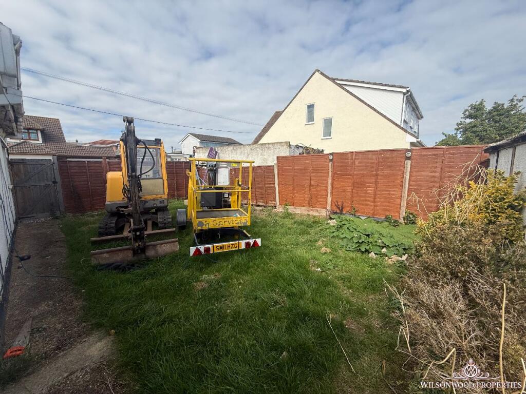 Sydervelt Road, Canvey Island - View 4