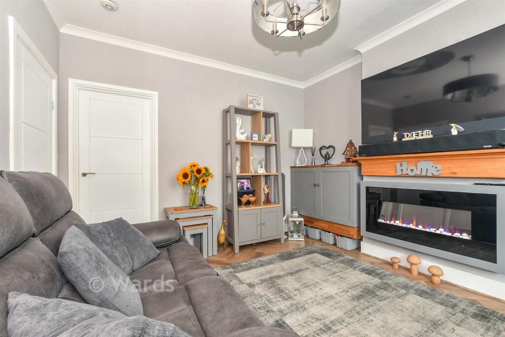 House in Ashford, South Willesborough, South Willesborough and Newtown - View 4