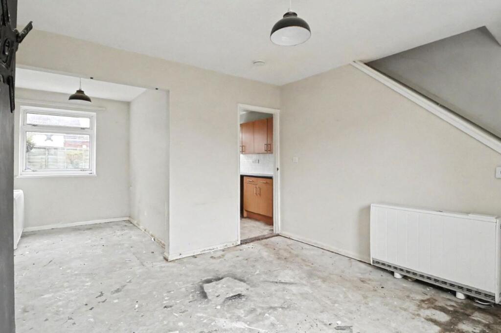 House in Crewkerne, Somerset - View 2