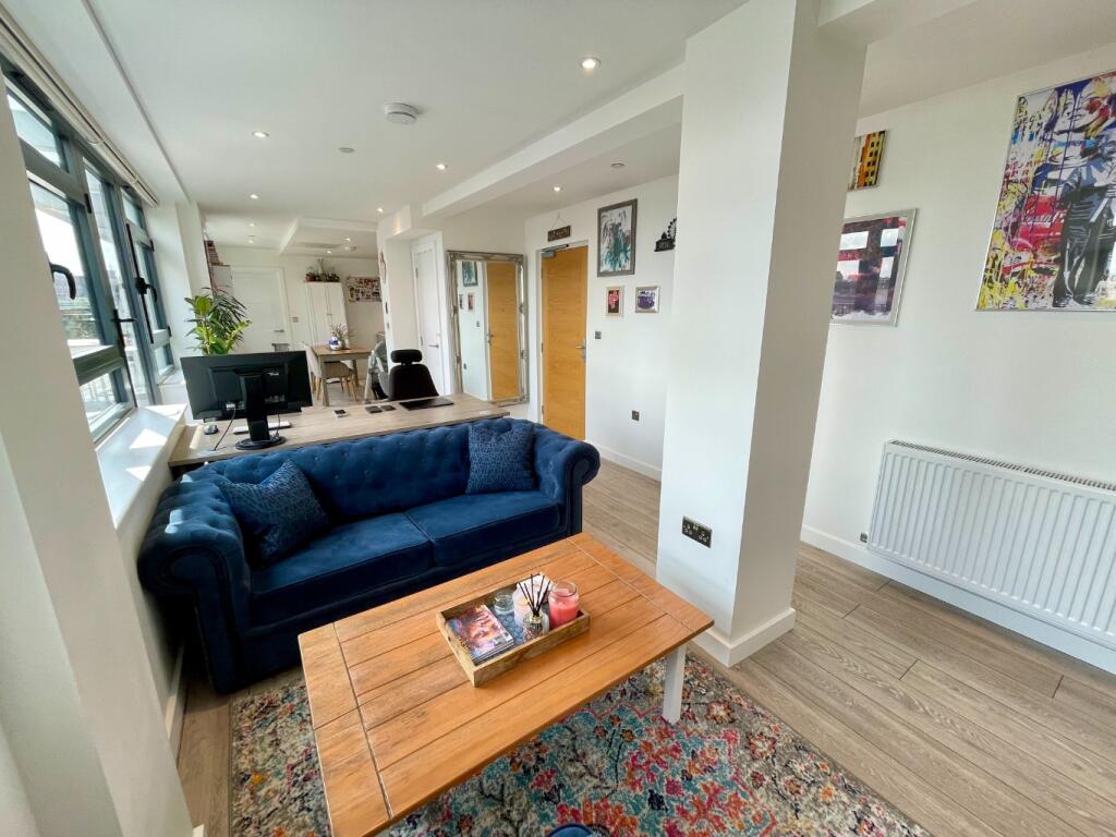Cresta House, Alma Street, Luton, Bedfordshire, LU1 2ES photo 4