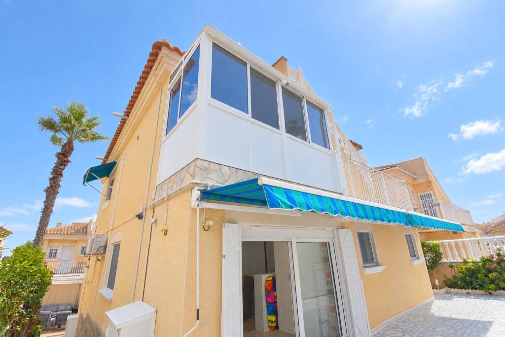 Main image of property: Valencia, Alicante, Villamartin