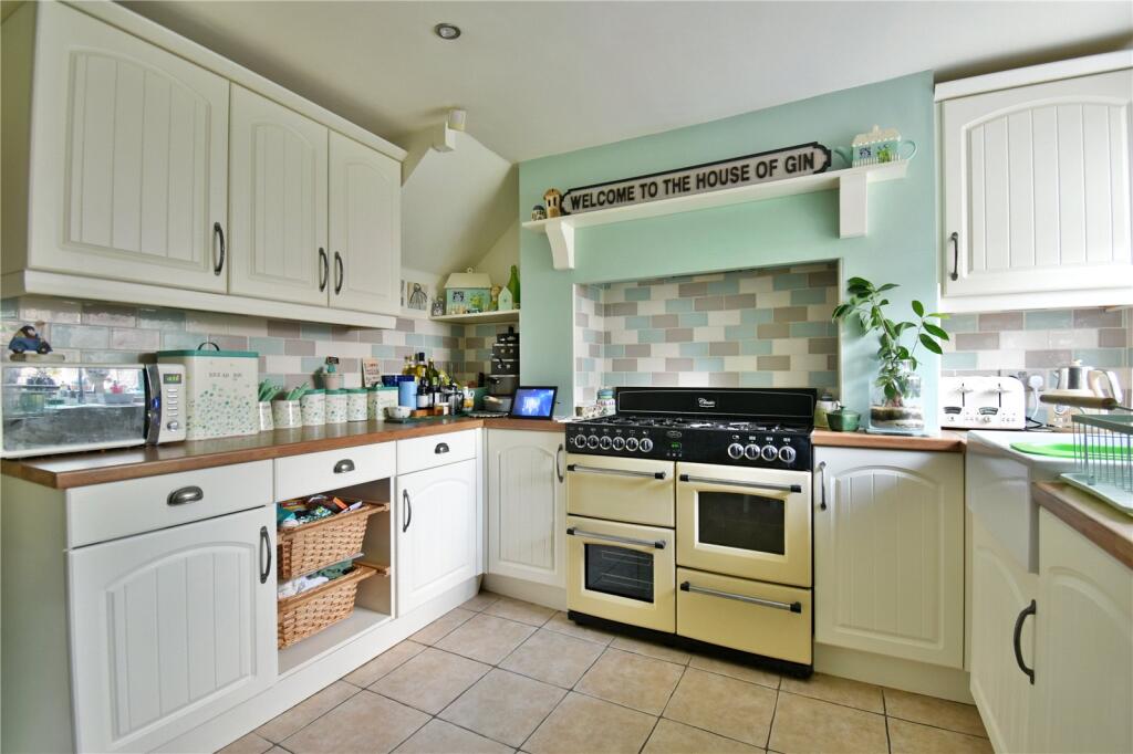 Key Court, Denton, Tameside, M34 photo 4