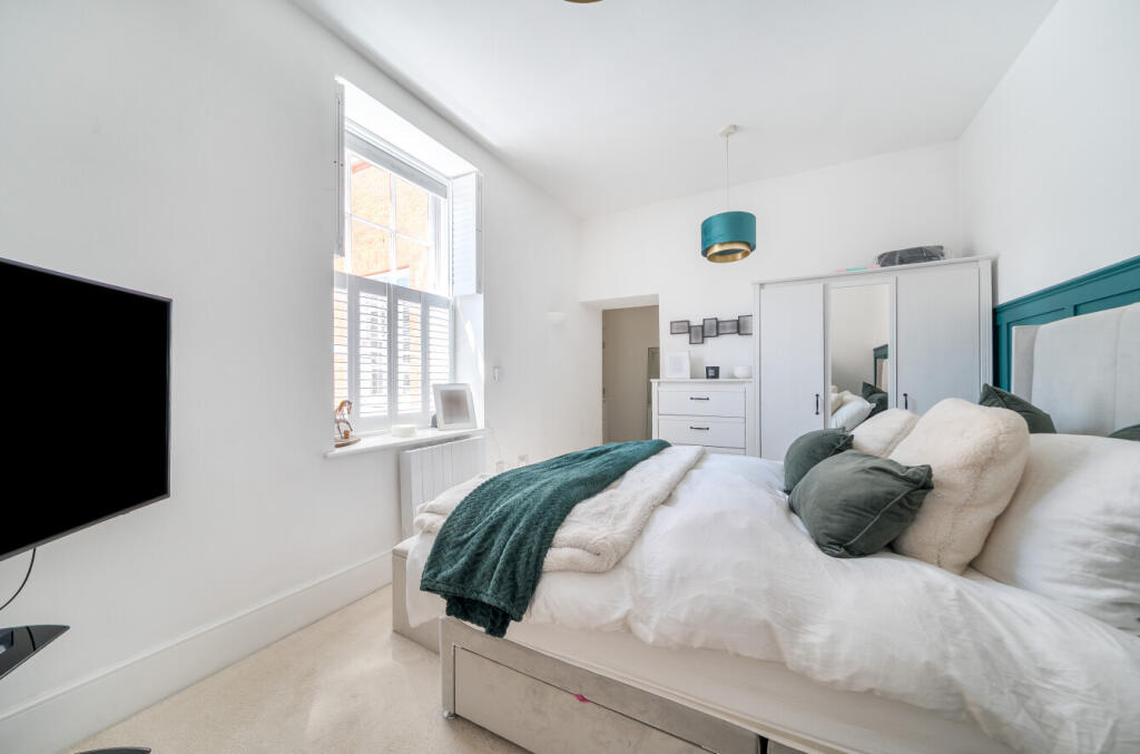 Apartment in Winchester, Tapnage, Wickham - View 5