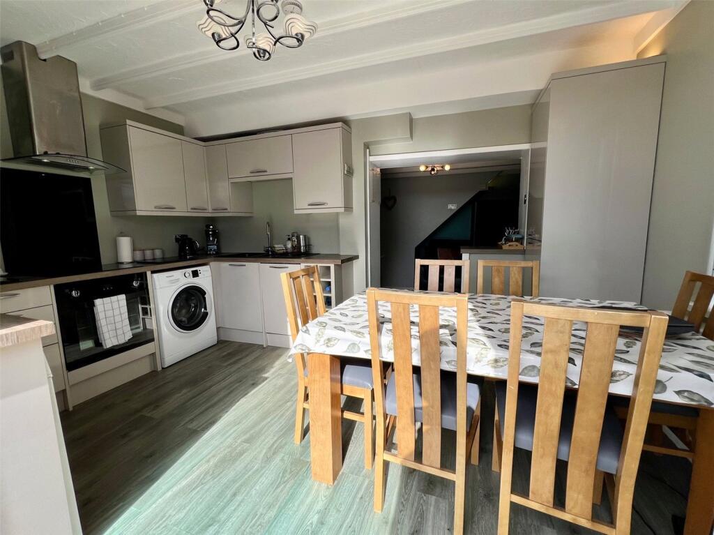 House in Milford Haven, Pembrokeshire - View 4