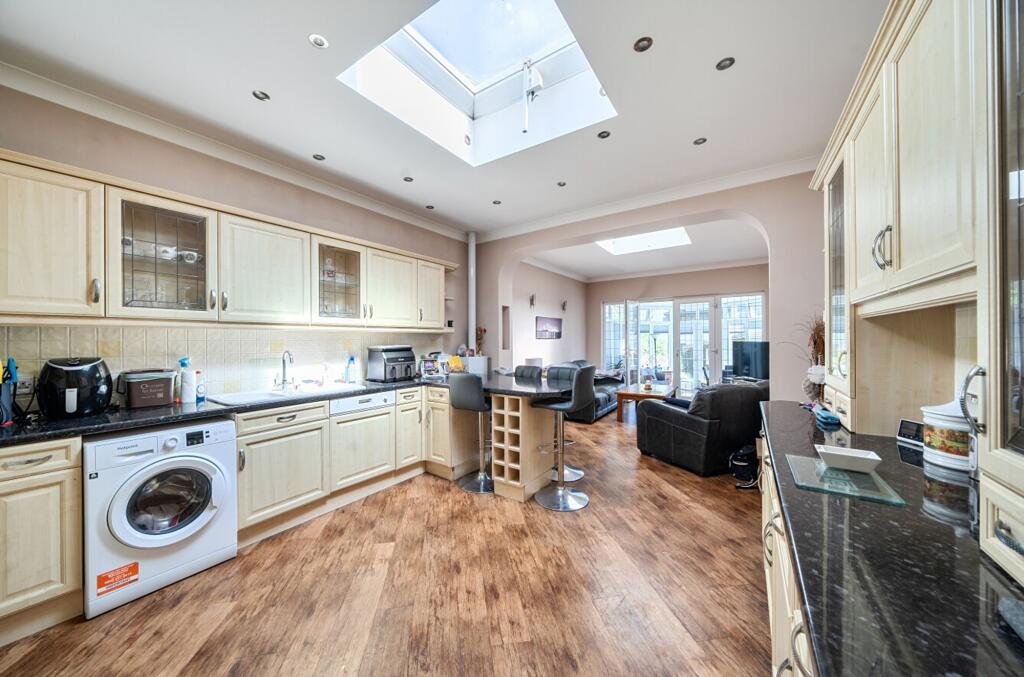 House in Enfield - View 2