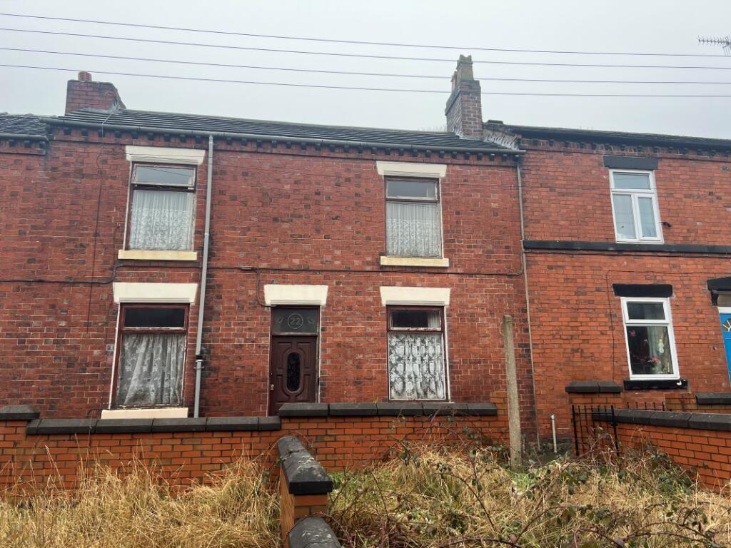 Main image of property: 22 West Terrace, Stoke-on-Trent, ST6 6QZ