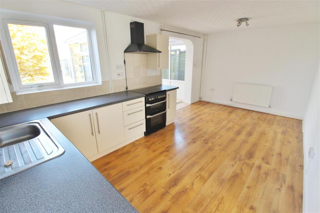 House in South Kesteven, Grantham - More