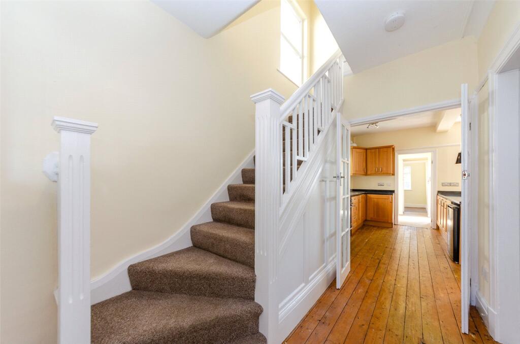 Bryniau Road, Llandudno, Conwy, LL30 photo 2