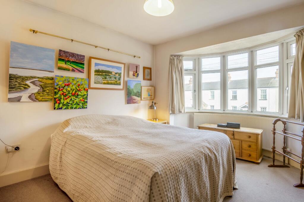 House in St Albans, North Mymms - More