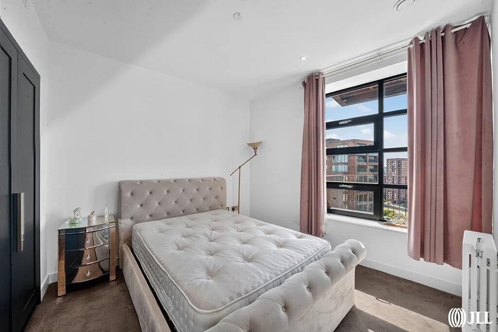 Apartment in London - View 5