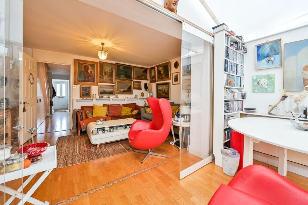 House in London - View 4