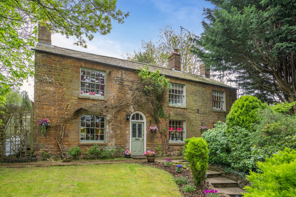 Main image of property: Woodford Road Byfield, Daventry, NN11 6XD