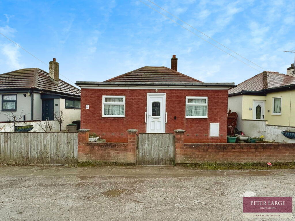 Main image of property: Clwyd Gardens, Kinmel Bay, LL18 5NB