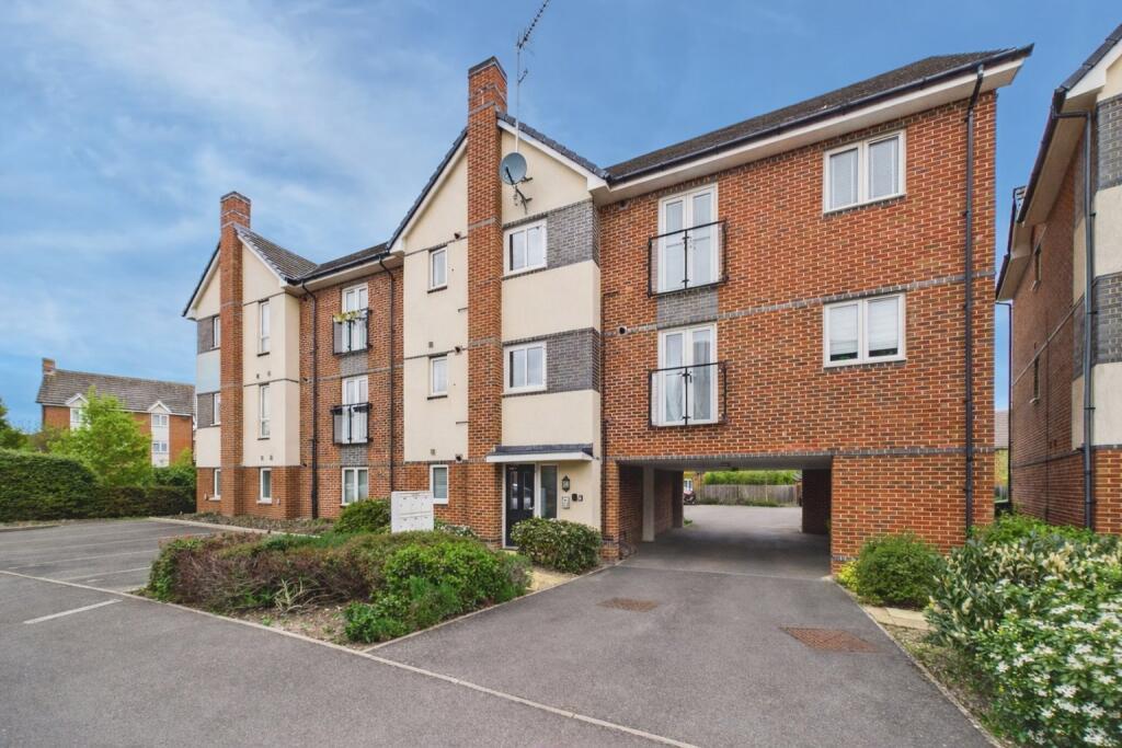 Main image of property: Fullbrook Avenue, Spencers Wood, Reading, Berkshire, RG7