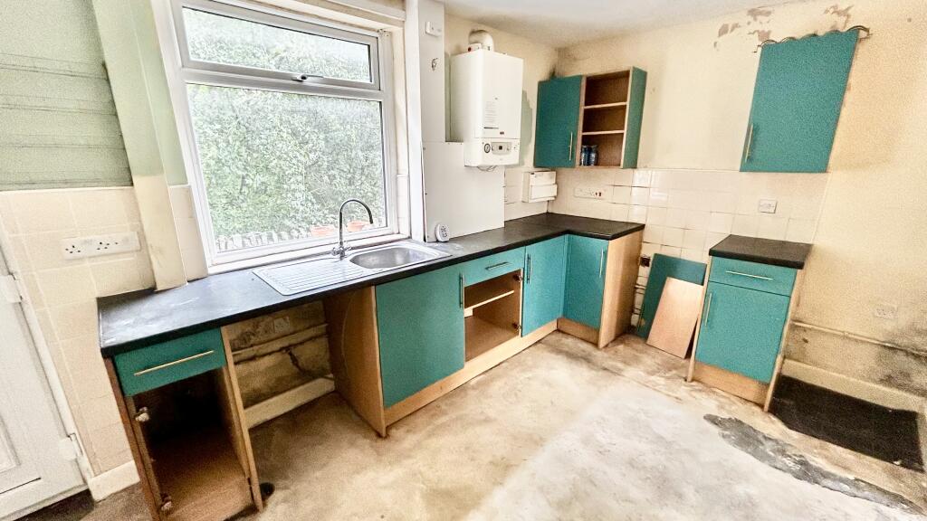 Clover Street, Bacup, OL13 photo 3
