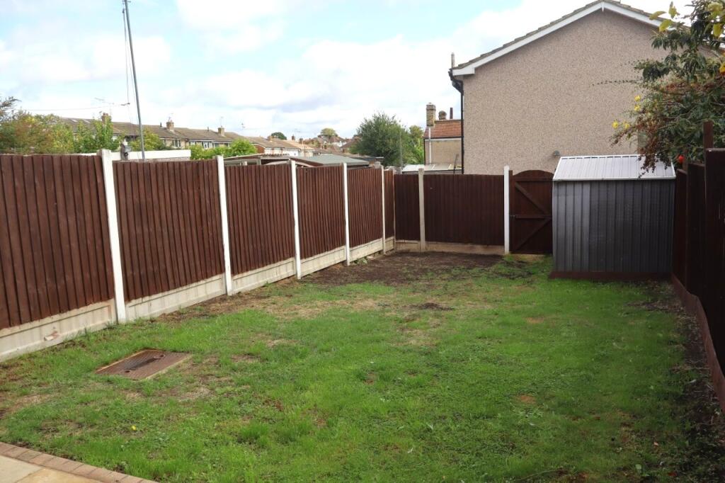 House in Grays, Little Thurrock - View 3