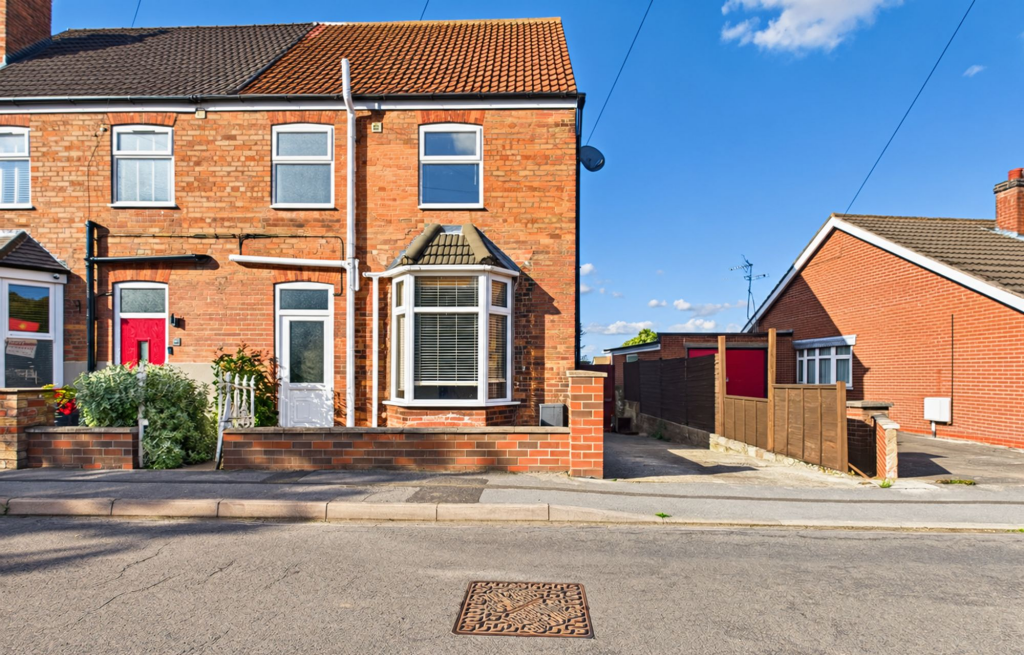 Main image of property: Cross Slack, Crowle, DN17