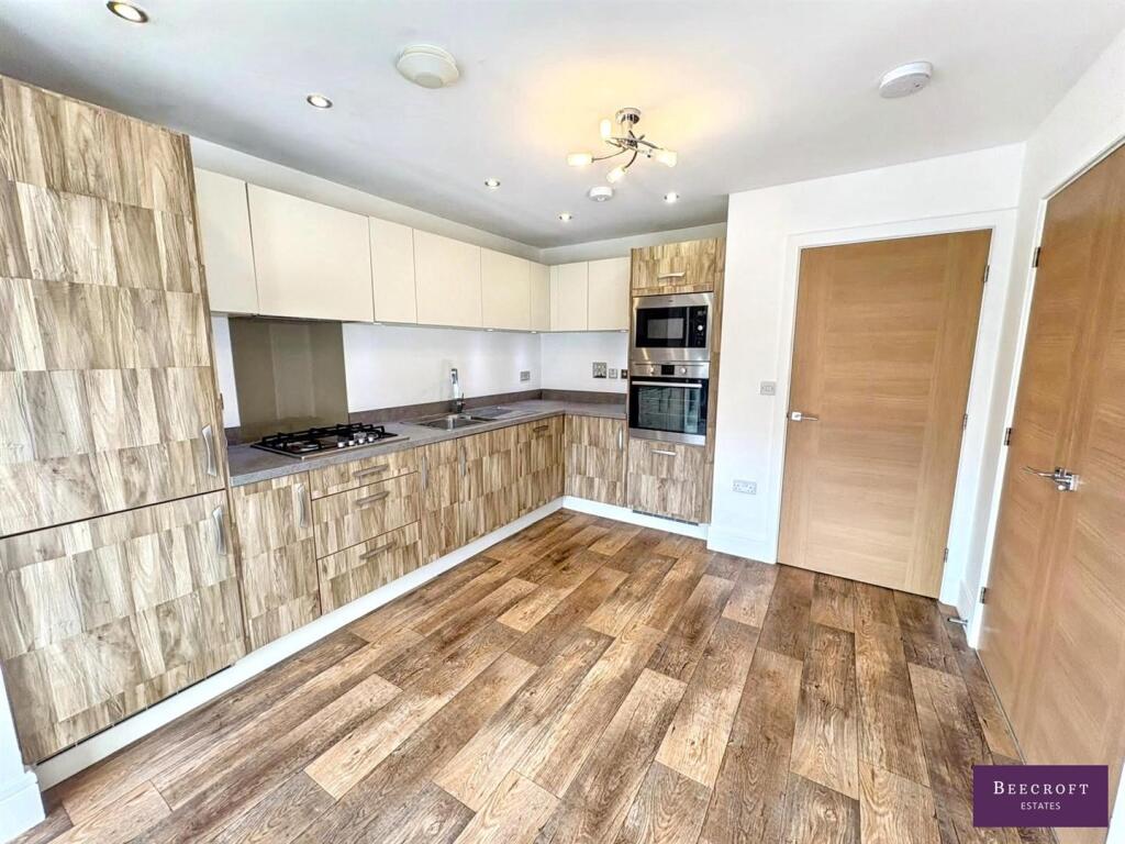 2 Bedroom Terraced in S64 0FB