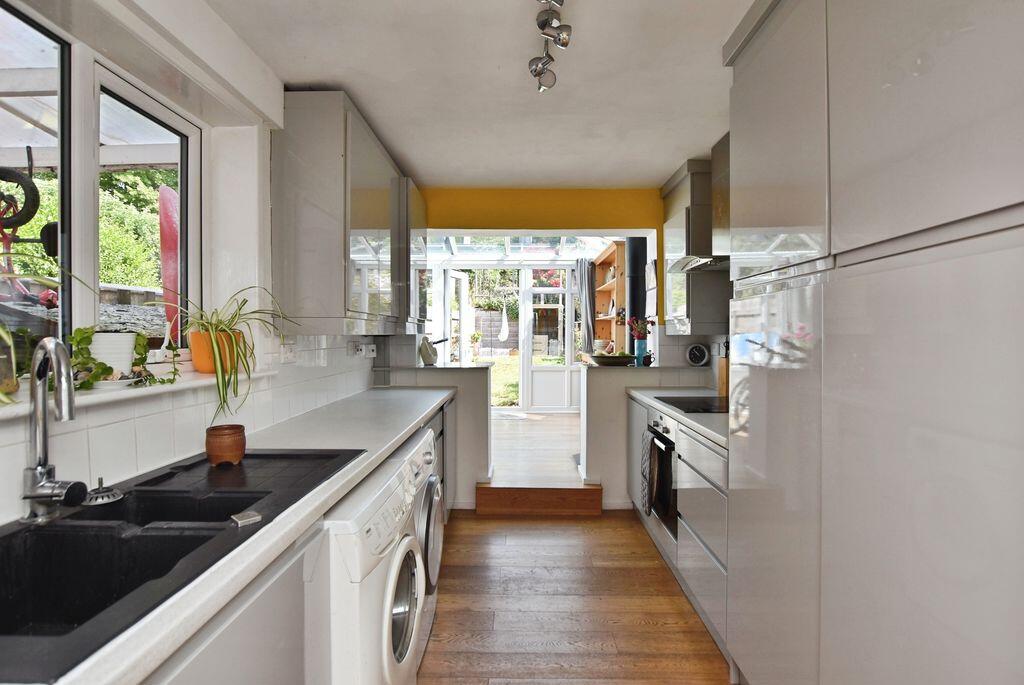 St. Andrews Road, Lower Bemerton           ***VIDEO TOUR*** photo 4