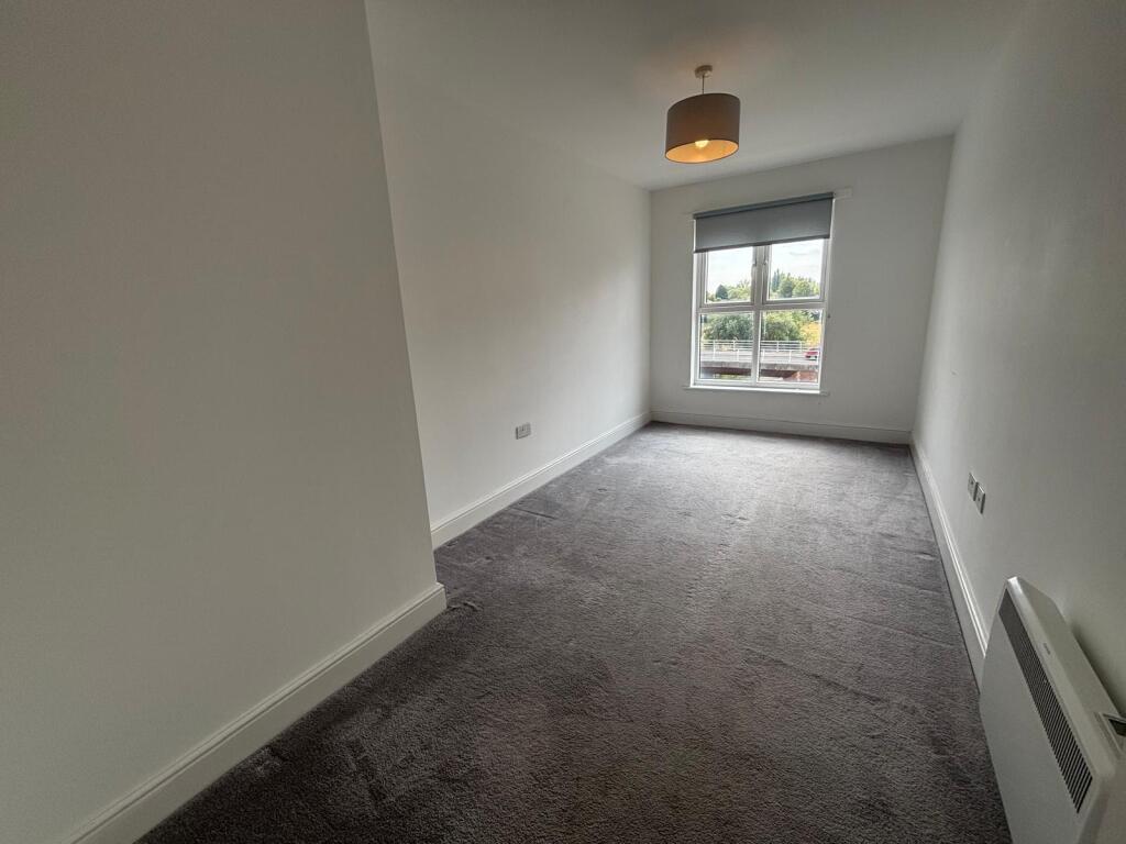 Apartment in Warwick - More