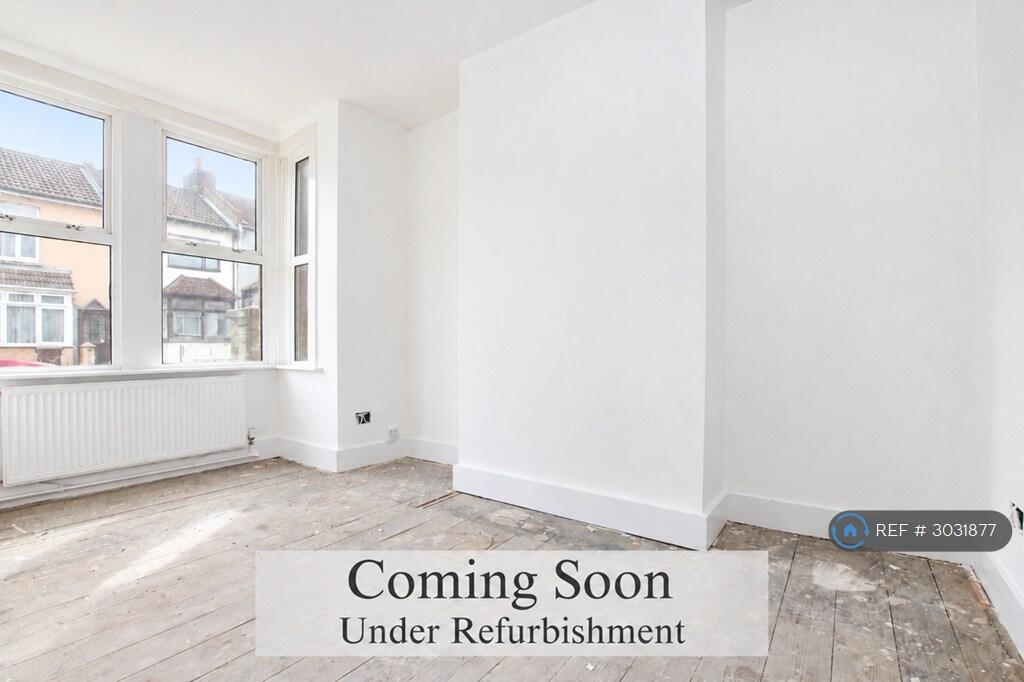 House in Gillingham, Hale - View 2