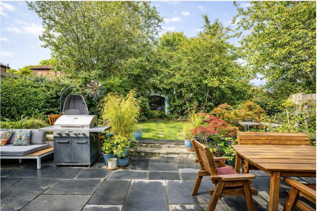 Additional image 19 of Ardens Way, St. Albans, Hertfordshire, AL4