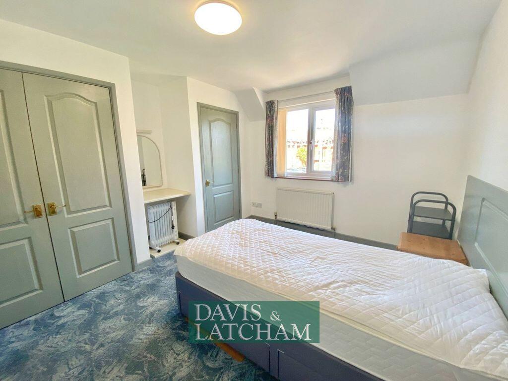 Avenue Court, The Avenue, Warminster photo 4