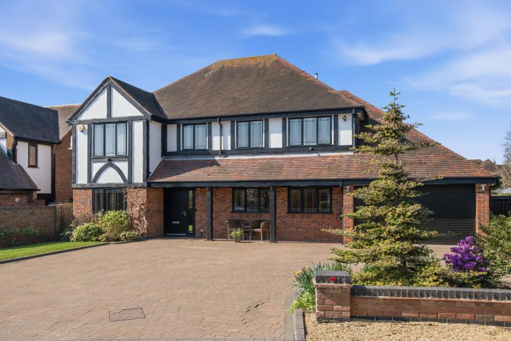 Main image of property: Avenue Road, Stratford-upon-Avon